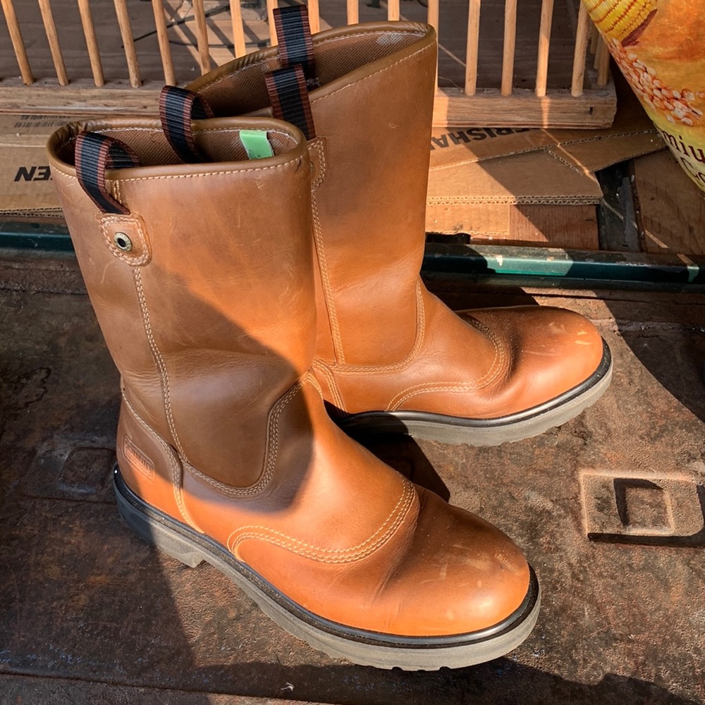 Schmidt pull-on boots